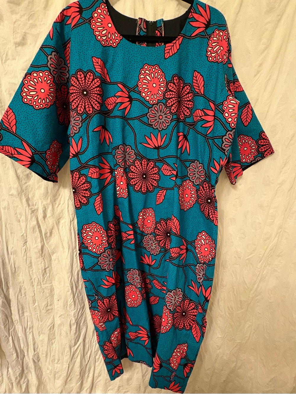 Gorgeous handsewn  African print dress. Size 1X.
